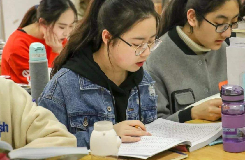 求职|学历也分“三六九等”，一共分为6个等级，最后一档有望实现逆袭