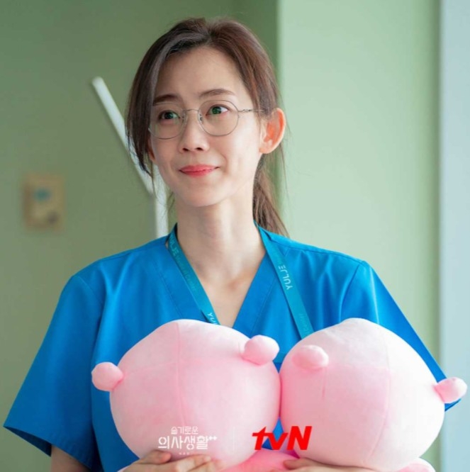 全员加速中|韩剧《机智的医生生活2》收视降低被批无聊！「冬天庭园CP」恋情亮红灯