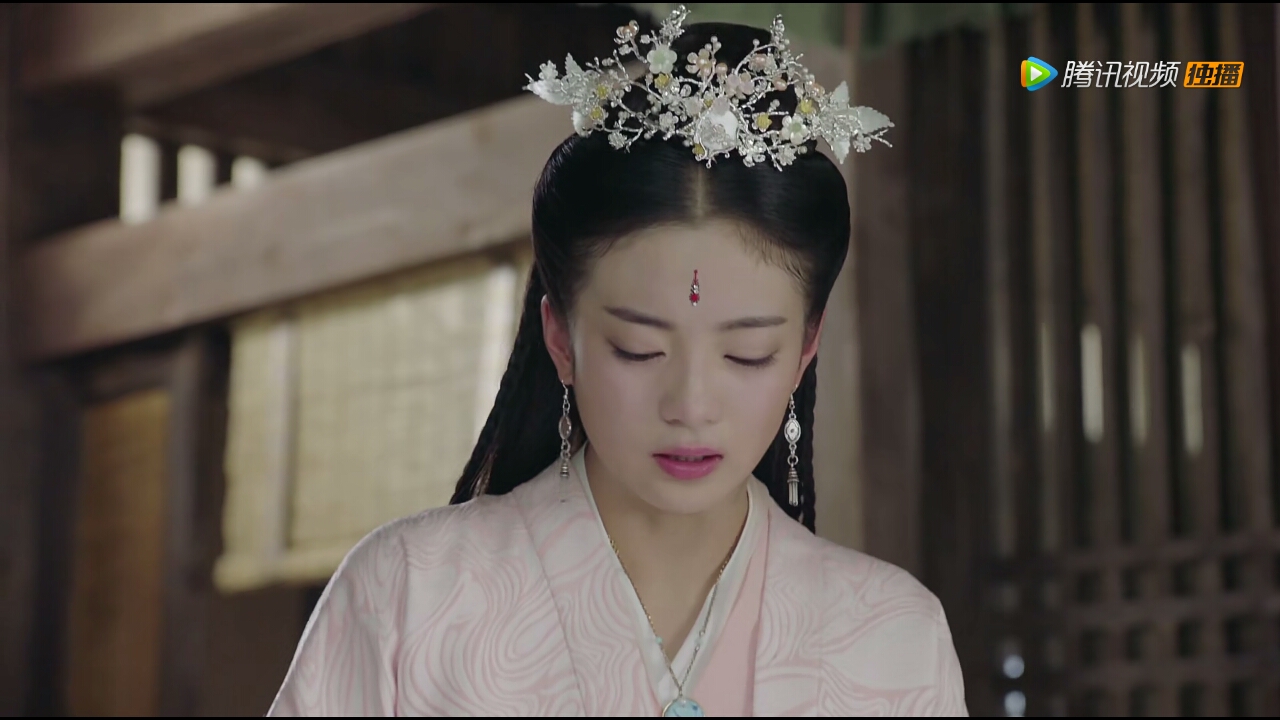 发型|从什么时候开始，古装女子不拼发型拼发冠了？