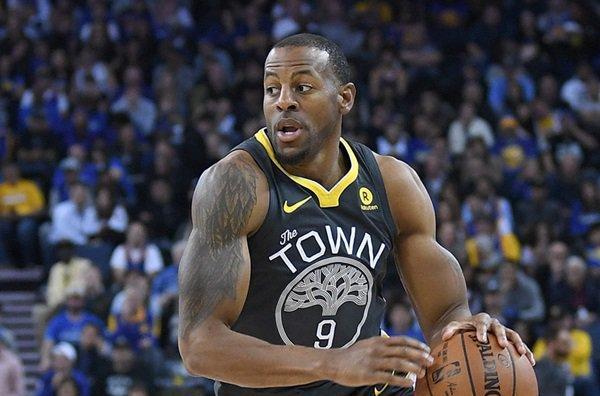 勇士队 4人交易出炉！勇士3换1迎快船二当家？库里：欢迎第四巨头！