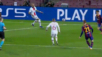 巴塞罗那|巴萨1-4有2败笔!2人3次失误+被姆巴佩打爆,梅西又叉腰无语