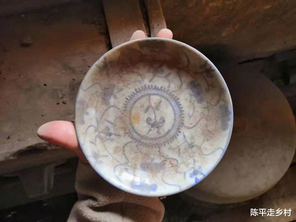 古董|探村找到了一个“古董”，大家来给鉴定一下有没有收藏价值？