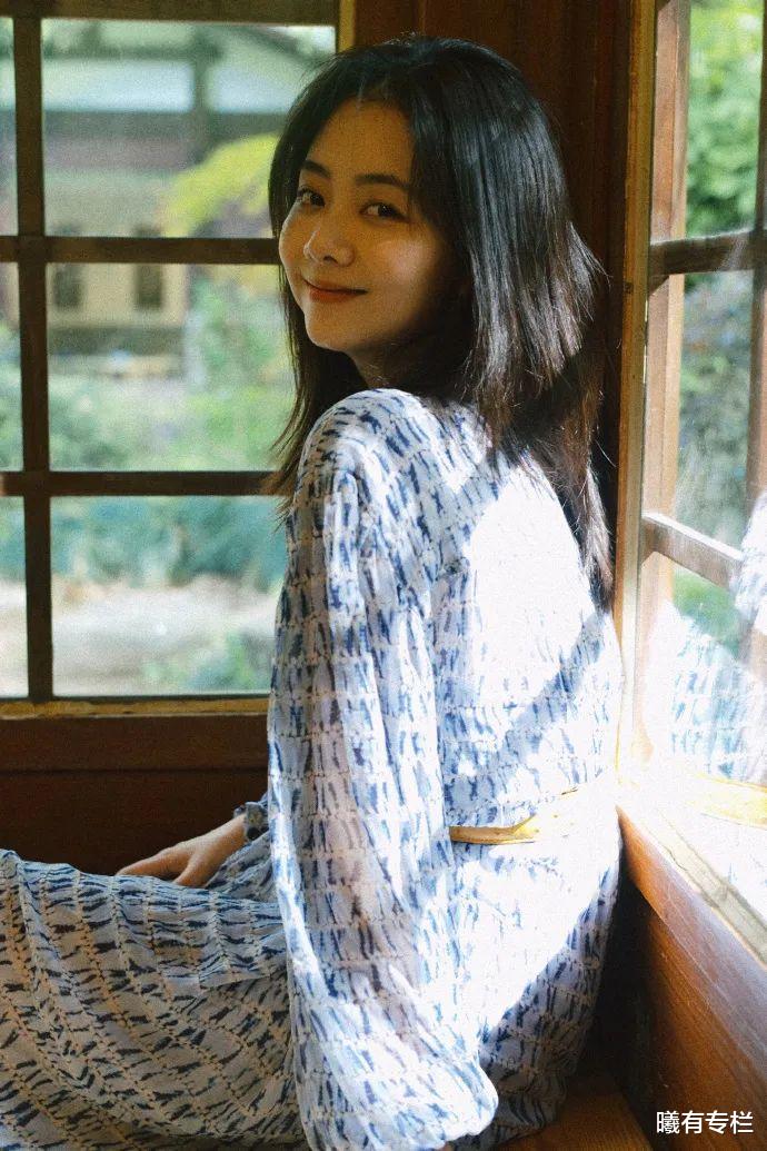 谭松韵|为啥30岁的谭松韵演高中生不招人烦？