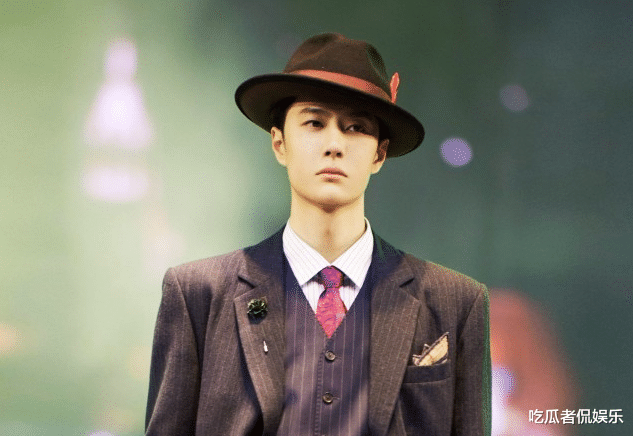 王一博|王一博受校服风波牵连，他本不应该受此憋屈，官方回应将加大监管