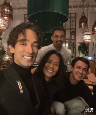 韦唯|57岁韦唯为长子庆生，混血长相成熟同框像姐弟，天后移居国外住豪宅