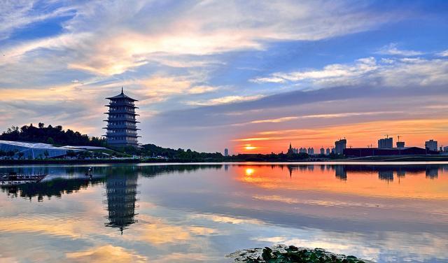 敏儿小师妹 西安又添新“巨作”，耗资13亿元降落市区，或将与中大国际齐辉！