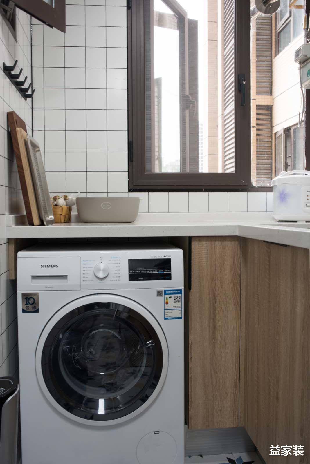 粉色打造的二人世界，用实力扭转空间，打造独特甜蜜风格