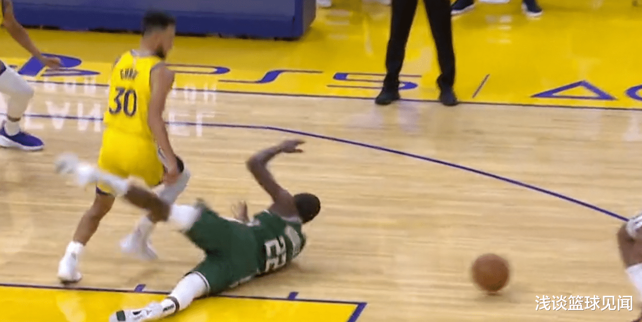 勇士隊|格林發飆了，被烏布雷暴打臉部，重摔躺地直接怒吼解恨