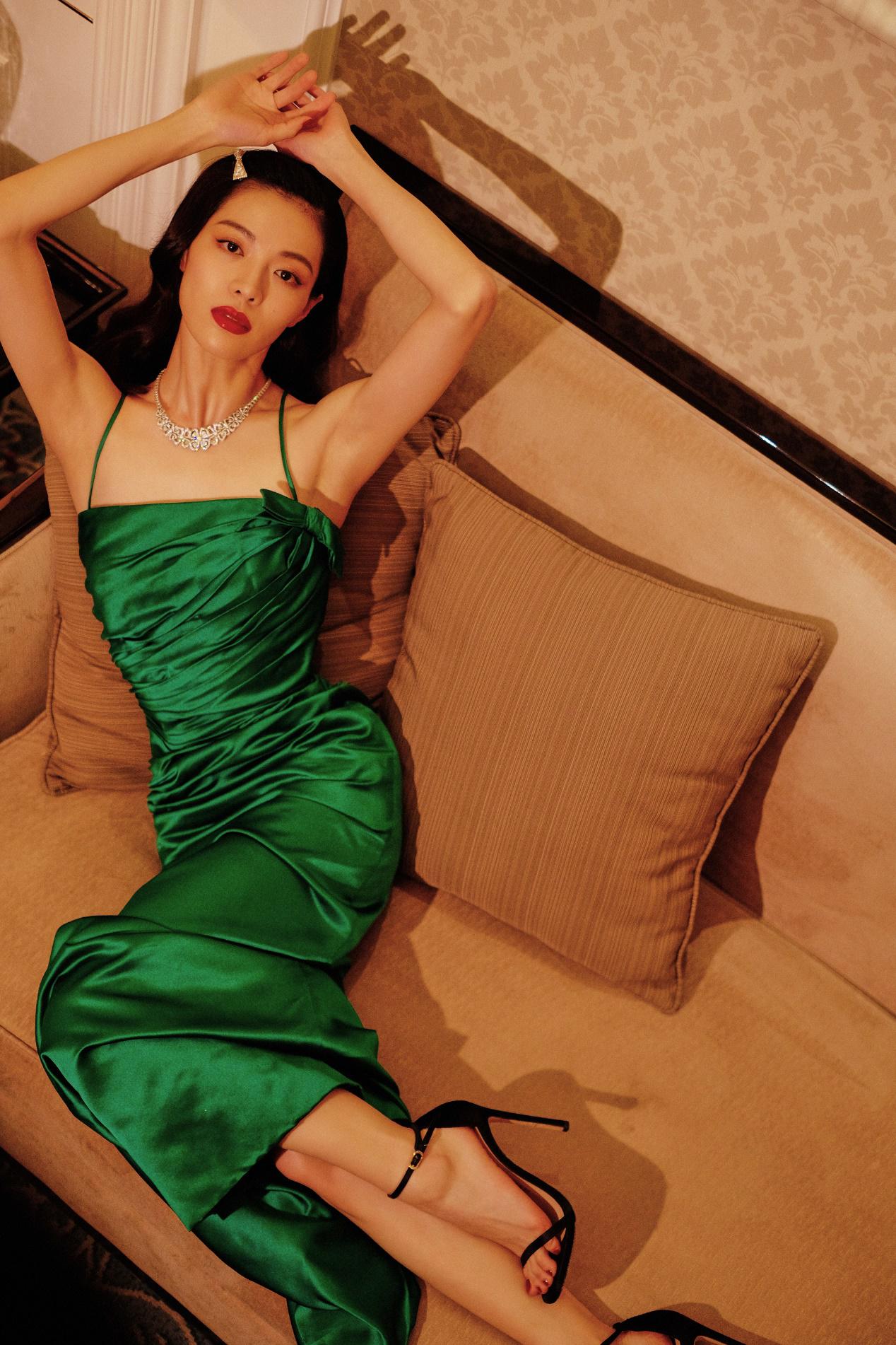 时尚圈的奇葩大喵|过时单品反成为时髦标签？上世纪的复古港风，如今竟让女星都沦陷