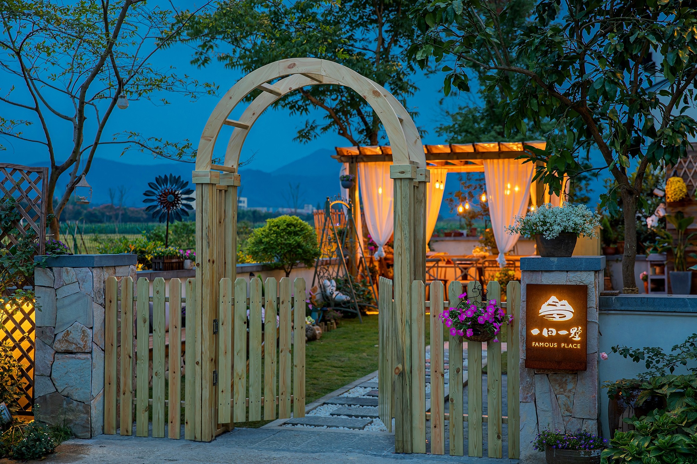 |80㎡最美乡村别墅小院，全由自己亲手布置设计，超有成就感