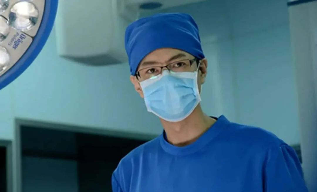 C妈学堂|医院让男医生接生,不怕产妇的隐私被看到吗?其中的原因你要懂