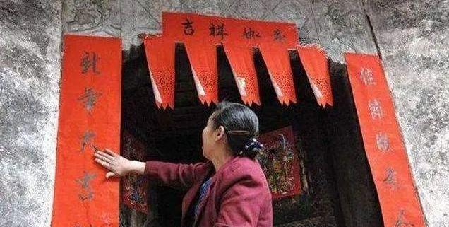 你我他情感聊 “爸车祸后,叔叔伯伯占了我家的房子”:亲情,要有取舍