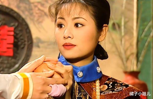 冯绍峰|小燕子紫薇出嫁都是晚上，连丫环身份的金锁也是，为啥知画是白天？