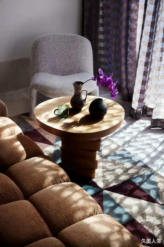 住进19世纪末的历史建筑 每一件家具都像展品