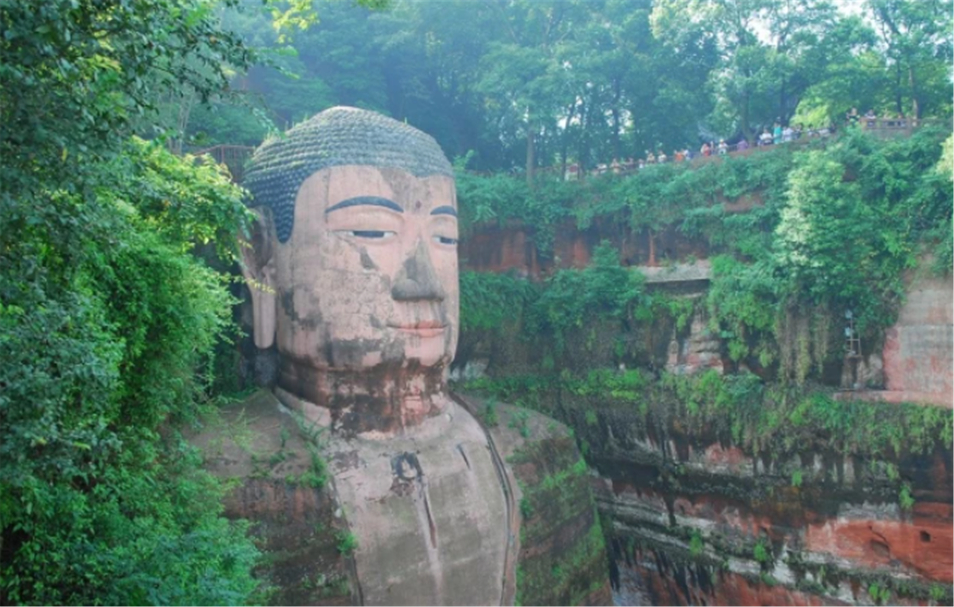四川乐山大佛,胸口处发现密室!专家进入查看后,证实一千年传言