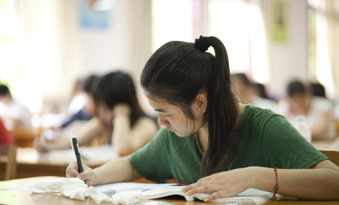 招聘|盛产公务员的4个专业,堪称“铁饭碗”备用军,2022届考生可参考