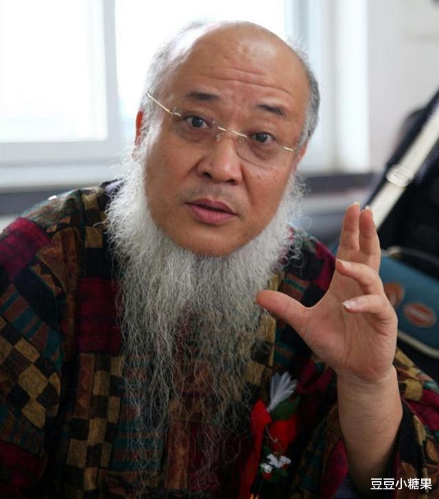 非洲 53岁中国画家娶非洲24岁少女，婚礼耗资4000多万，后来怎样了?