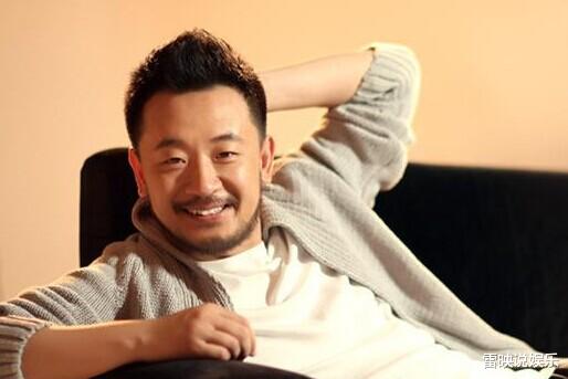 黄海波|黄海波深陷丑闻时，却有3个女人不离不弃，今被央视报道终被认可