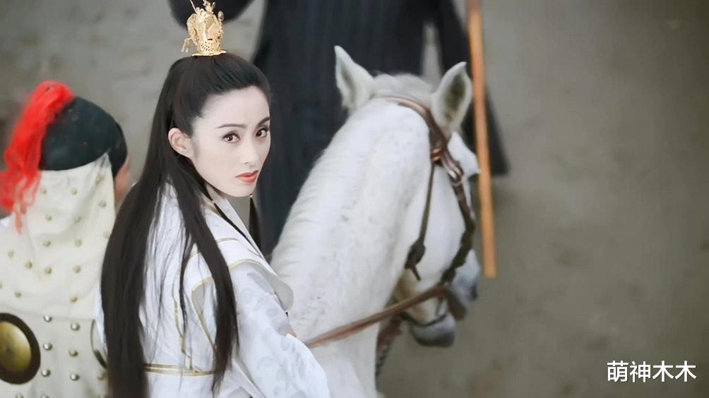 张敏|一言难尽！张敏老公为给网红撑场，硬让她穿睡衣出镜，惹网友吐槽