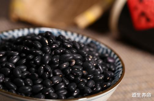 血栓|再不养发，头发越来越少！3个调护法养好气血、顾护脾肾、留住青丝