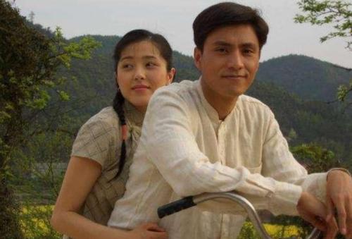 张家辉|她曾是中戏校花，三位男友都成了影帝，如今43岁依旧单身