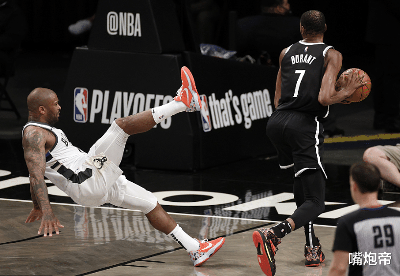 篮网队|篮网三节领先14分!杜少25+10打爆字母哥,四巨头78分哈登放心歇