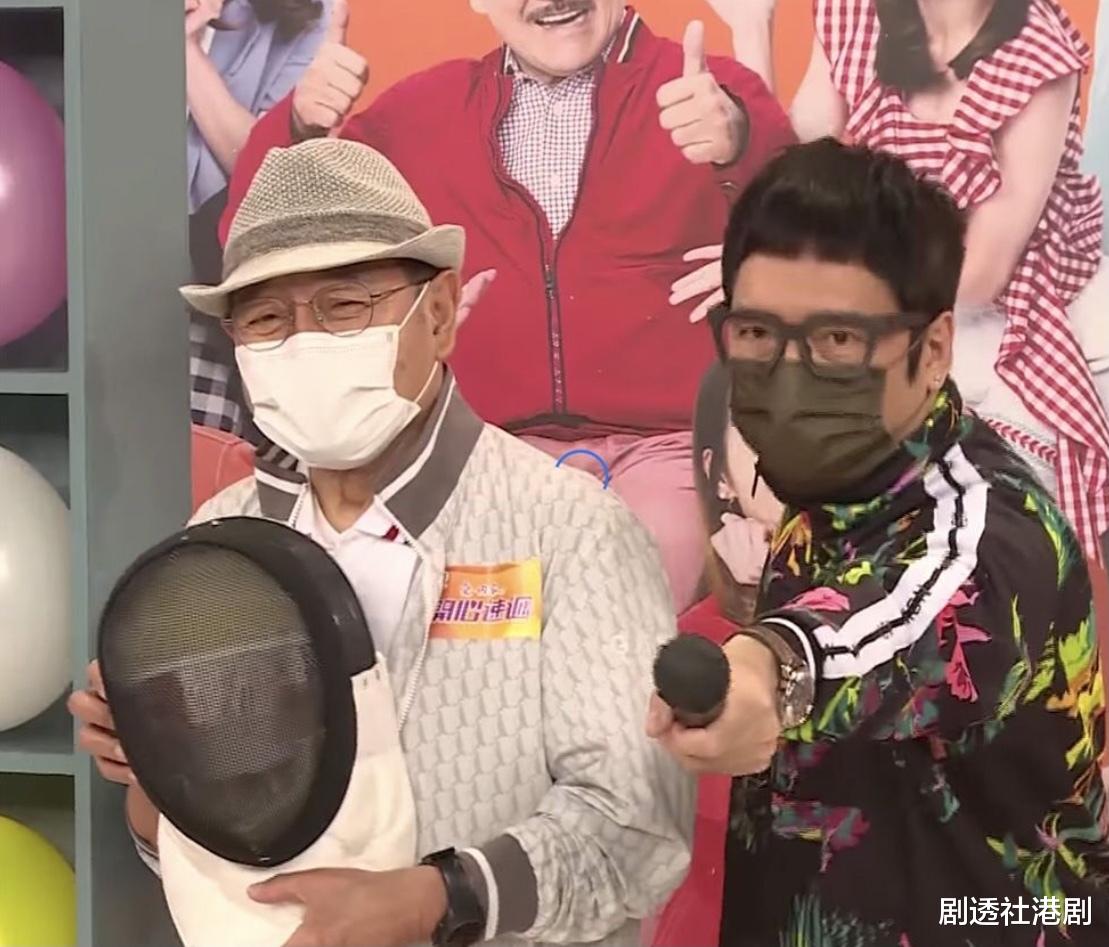 杨幂|香港资深演员刘丹爆杨幂一年未见女儿，孙女却未曾提及要见妈妈