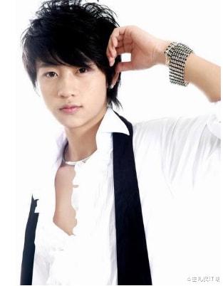 阿穆隆|07《快乐男声》10强，阿穆隆入狱，王栎鑫离婚，其他人怎么样了？