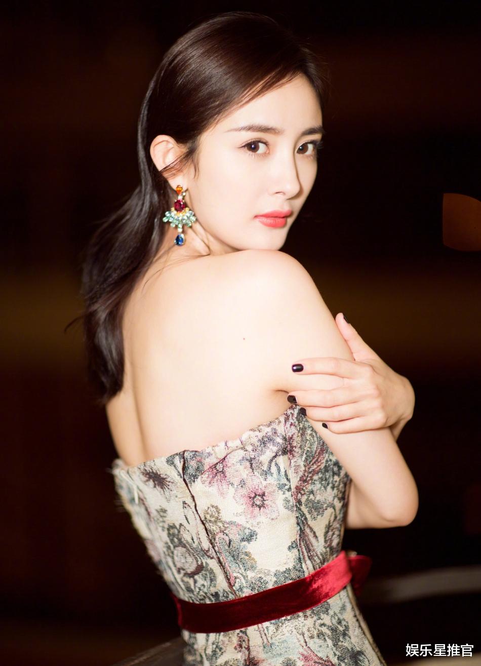 假面骑士|杨幂到底有多狠，曾因“对赌”容忍王鸥和刘恺威