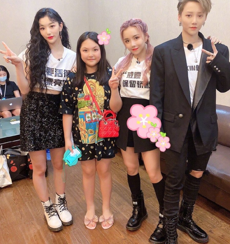 王诗龄|有一种“整容”叫王诗龄长大后，虽获马拉松第一，但颜值大变样了