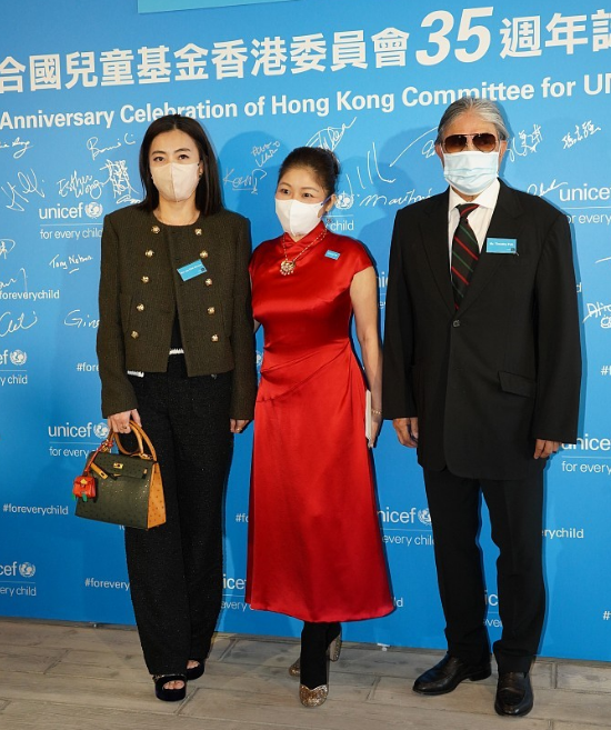 郭晶晶|公益活动上郭晶晶与霍启刚成双成对，甘比独自现身与霍震霆合照