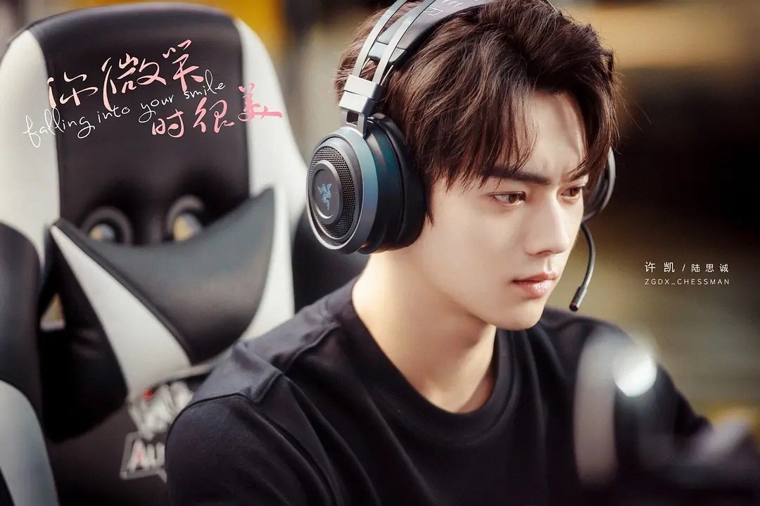 电子竞技|它的热度与《觉醒年代》相差无几，但口碑成反比，它怎么做到的？