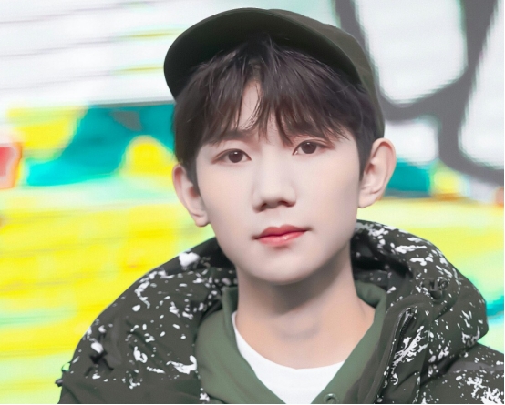 王源|王源的唱功怎么样呢?他在逆境中前进,从不止步!