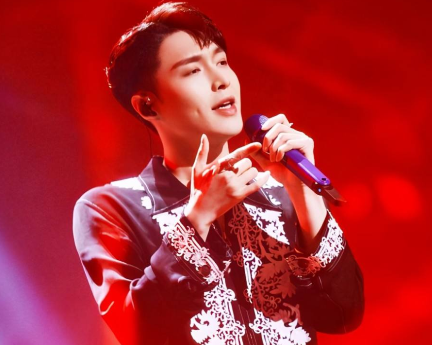 张艺兴|徐峰立曝张艺兴选妃？不懂感恩争抢C位，还得罪了成龙大哥