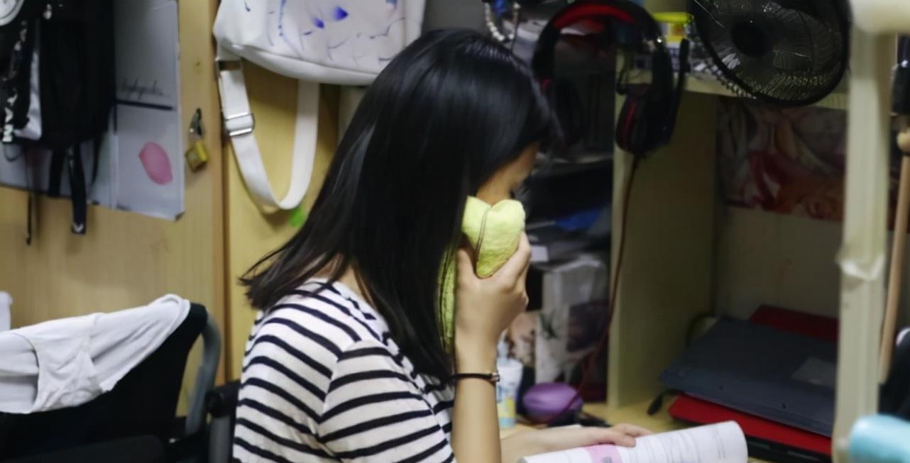 高秀花说育儿|学费2万的“三本”VS学费5千的大专，聪明的学生，都会这么选