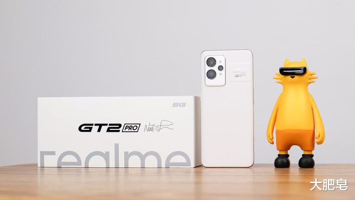 realme|2022开年的首款旗舰手机,真我GT2 Pro上手评测