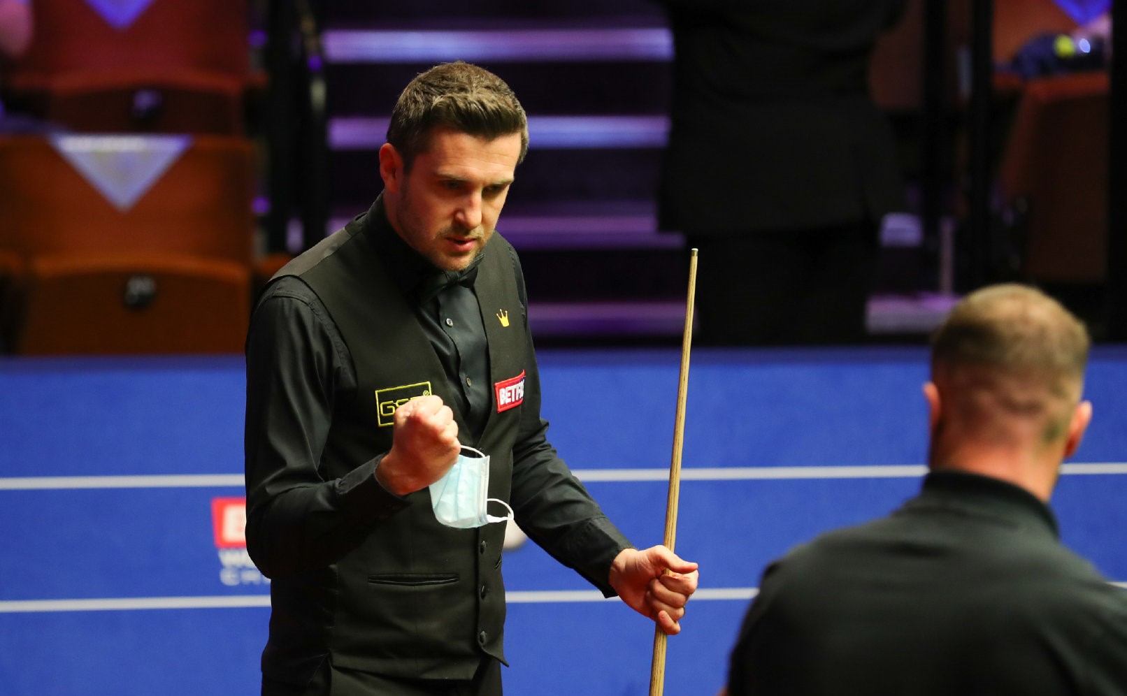 塞尔比|塞尔比成全民公敌？宾汉姆斥责他故意拖时间，球员投票站队抵制