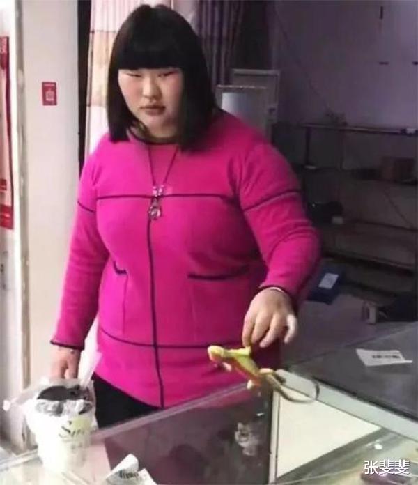 范闲|拉面哥爆火，大衣哥露出了“真面目”，怎么看都不像老实人