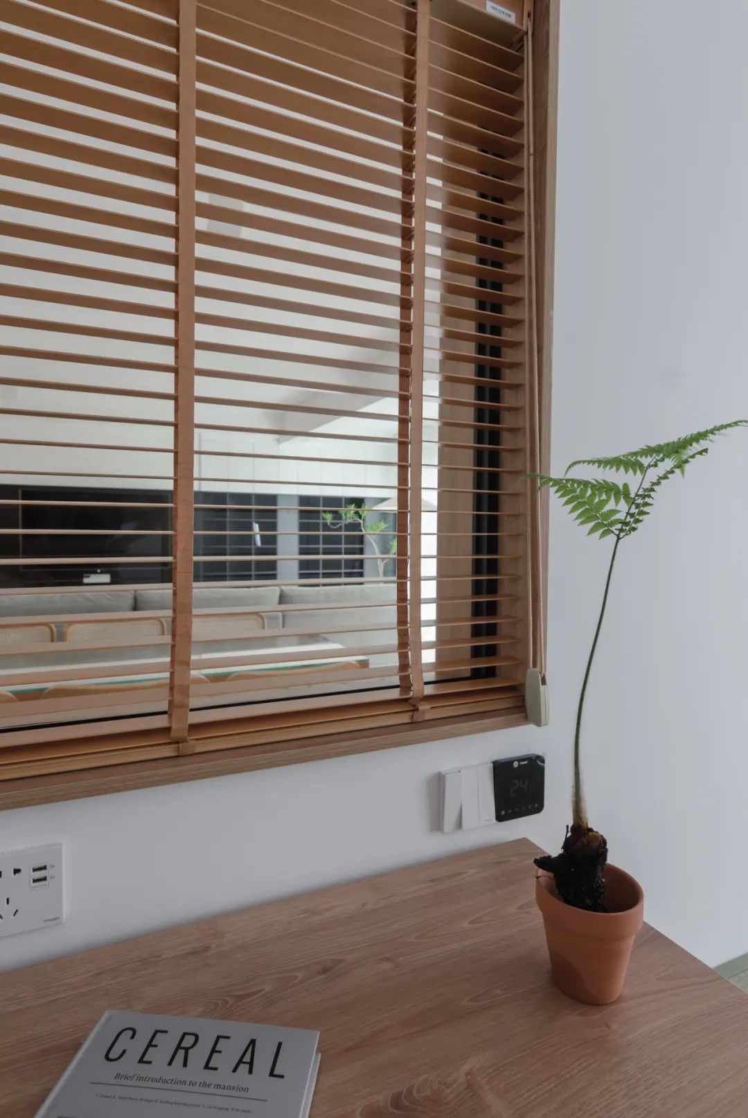 客厅|120㎡二手房改造，主流书房式客厅，拆除一间房后使用面积翻倍