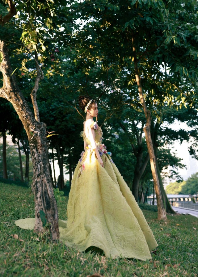 Angelababy|杨颖花仙子造型，美的就像花儿一样