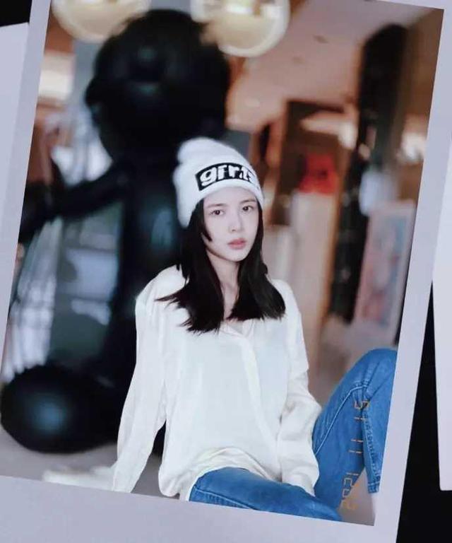 赵丽颖|杜淳王灿“花式撒狗粮”：搞怪捏脸穿同框情侣衫，土味情话好甜蜜