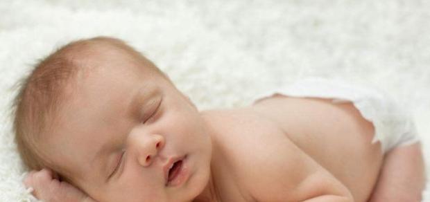 西红柿妈谈育|新生宝宝屁股为何有“淤青”,难道是转世投胎被踢,真相是这样