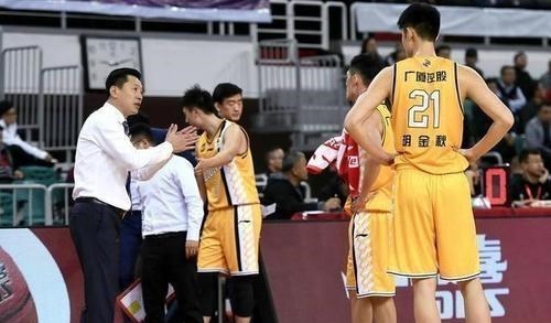 上海男篮|大新闻!李春江加盟上海男篮,广东友军发来贺电!