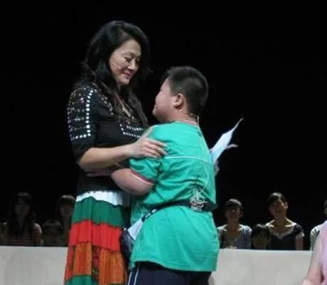 王姬|王姬：28岁嫁初恋，恩爱三十年生两子，幸福背后有心酸和悔恨