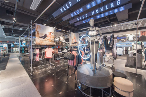 中国第一纺织网 国货消费热情持续，安踏体育甩出三季度全品牌靓丽成绩单！