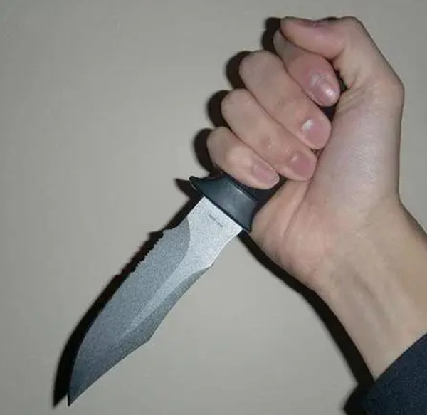 情趣奇闻|重庆市忠县血案,婚外情引发惨案,男子求爱不成砍杀情人一家