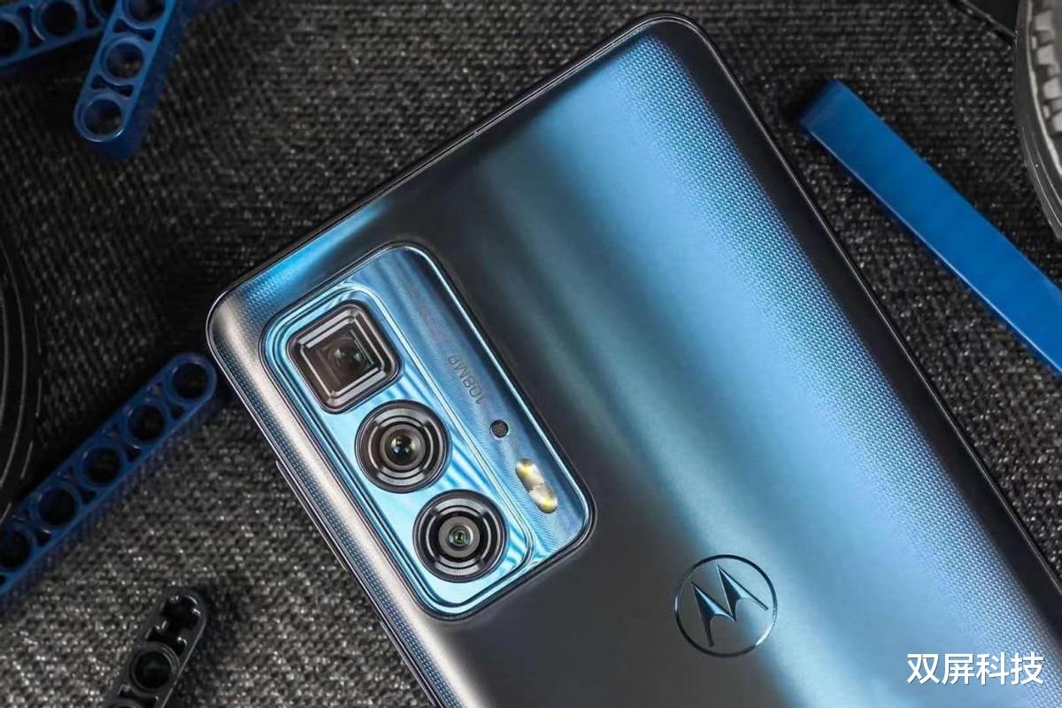 小米科技|抢了小米12首发?摩托罗拉将首发2亿像素