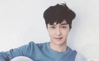 张艺兴|吴亦凡事件再次升温，曝出当初“排挤”张艺兴事件，退团时究竟发生了什么？