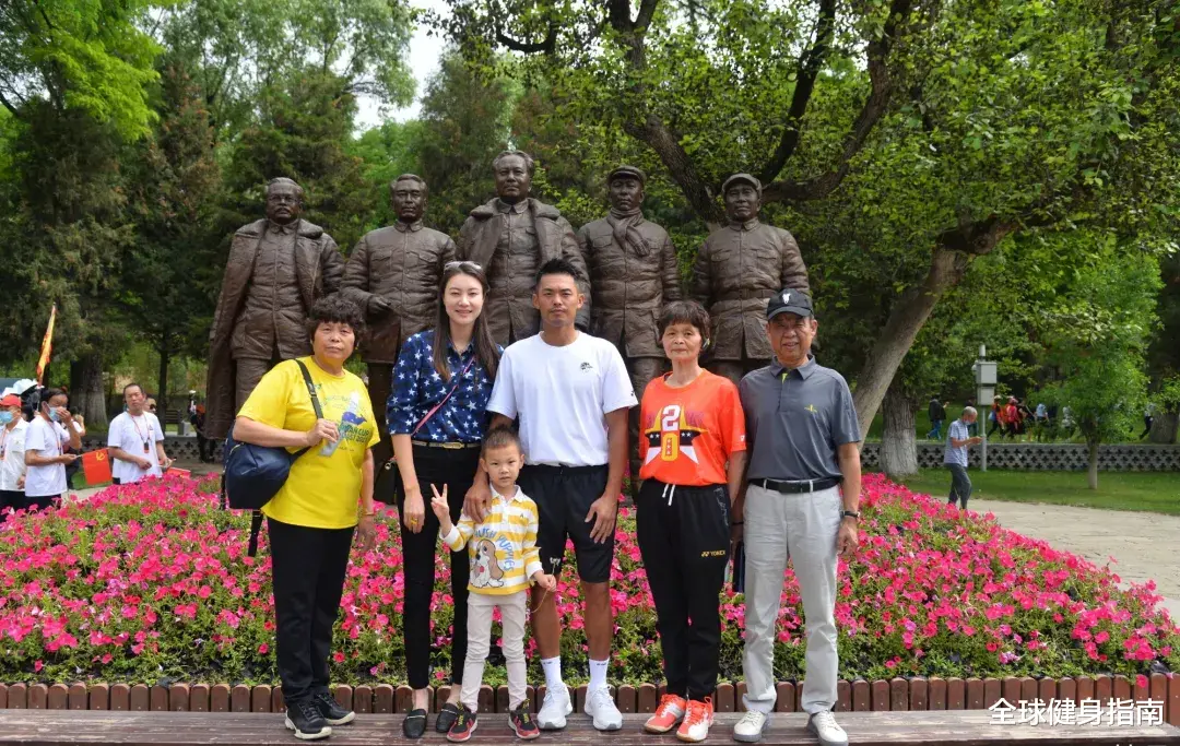 嫩模|在妻子孕期出轨嫩模？！被骂5年后，这位世界冠军现在咋样了？