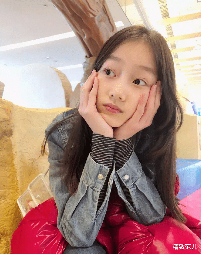 纪姿含|她是“赵薇的女儿”，因太漂亮被全网禁止整容，如今长成了这样